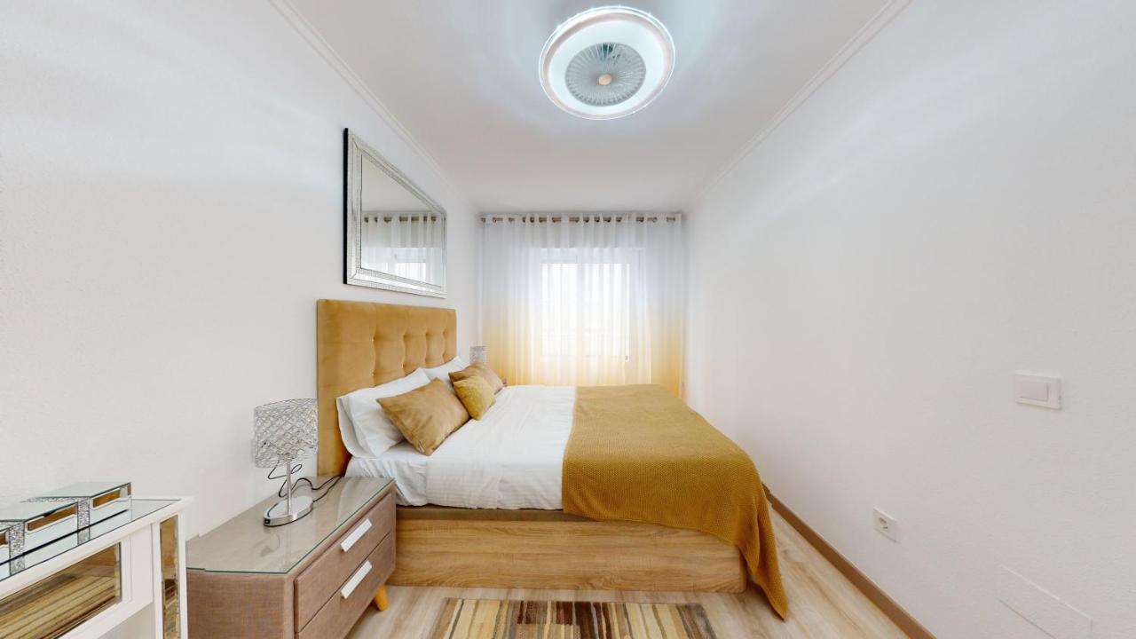 Pedro Lorca Apartment Torrevieja Bagian luar foto